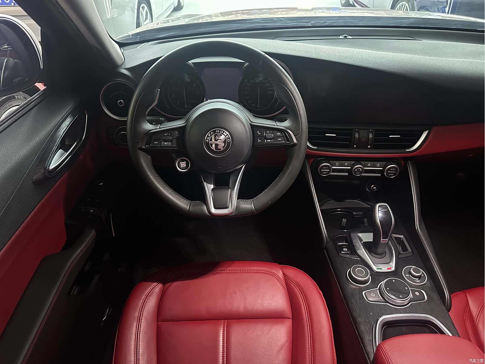 Alfa Romeo Giulia, 2021 8