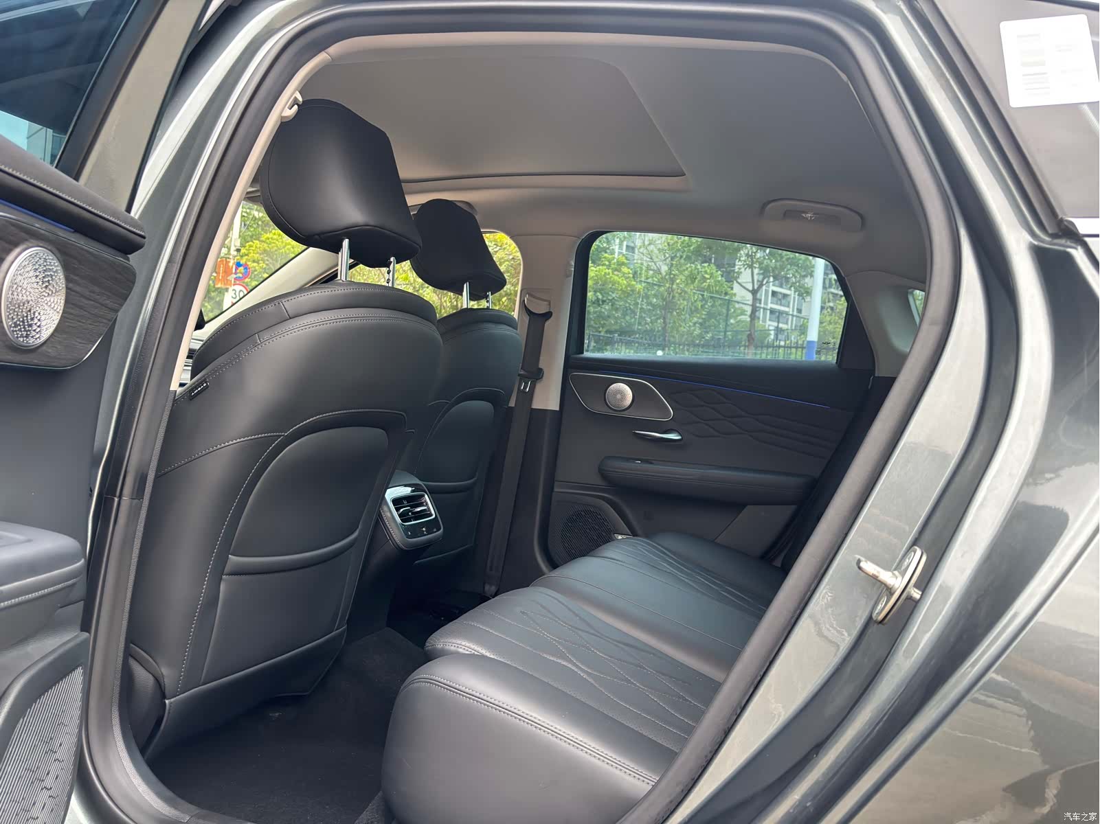 Chery Arrizo 8, 2025 все фото