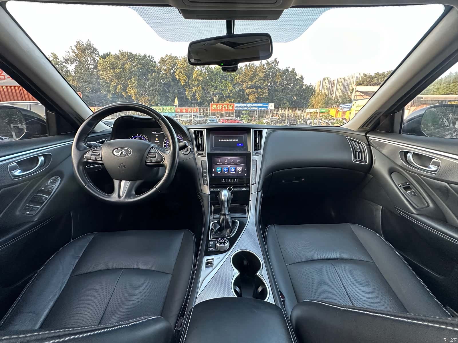 Infiniti Q50L, 2017 10