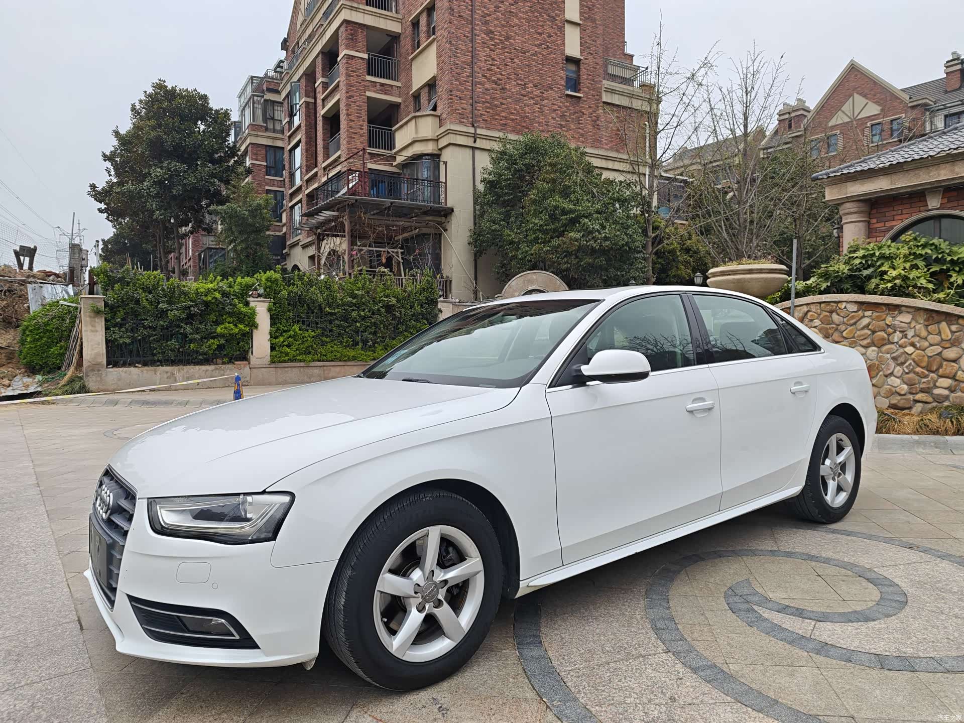 Audi A4L, 2014 1