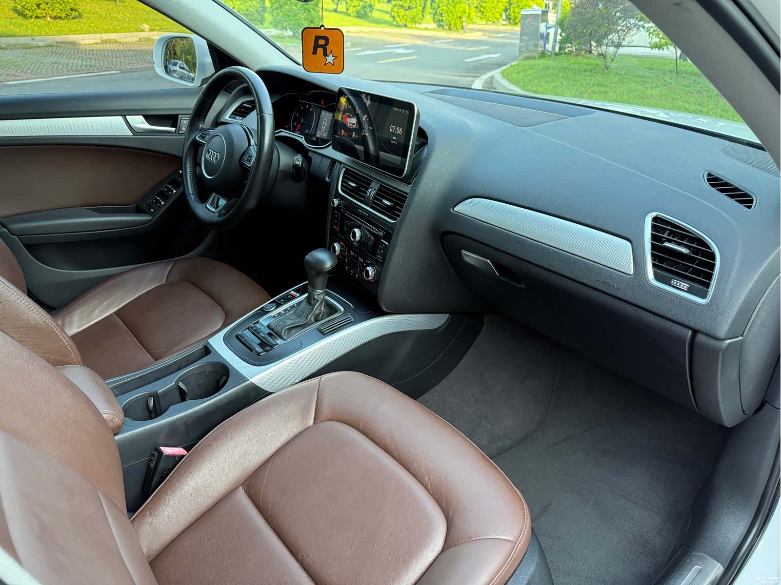 Audi A4L, 2016 14