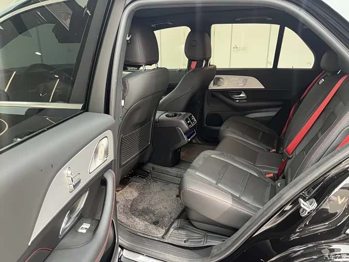Mercedes-Benz GLE, 2025 6