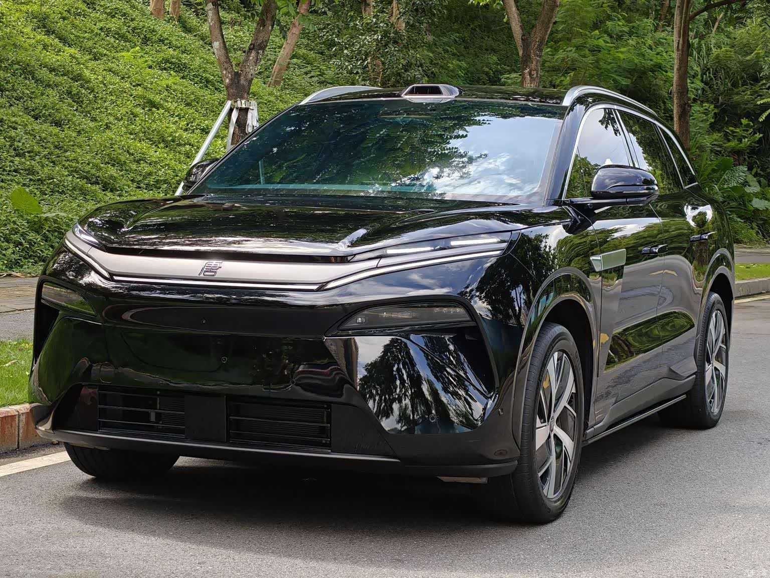 BYD Tang, 2025 1