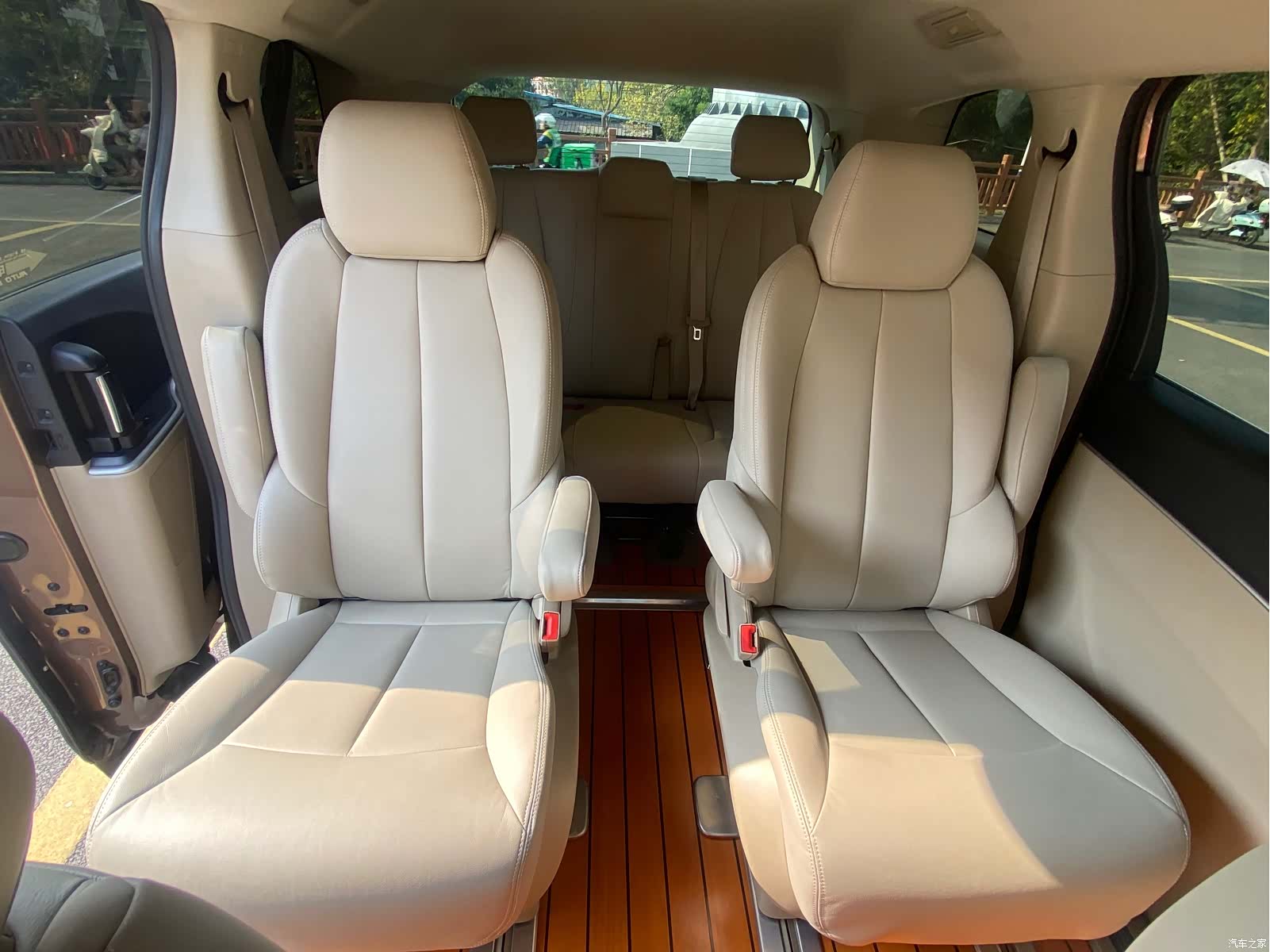 Buick GL8, 2019 17