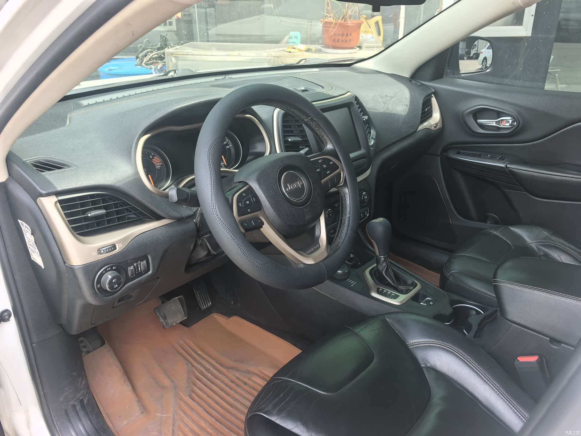 Jeep Cherokee, 2016 4