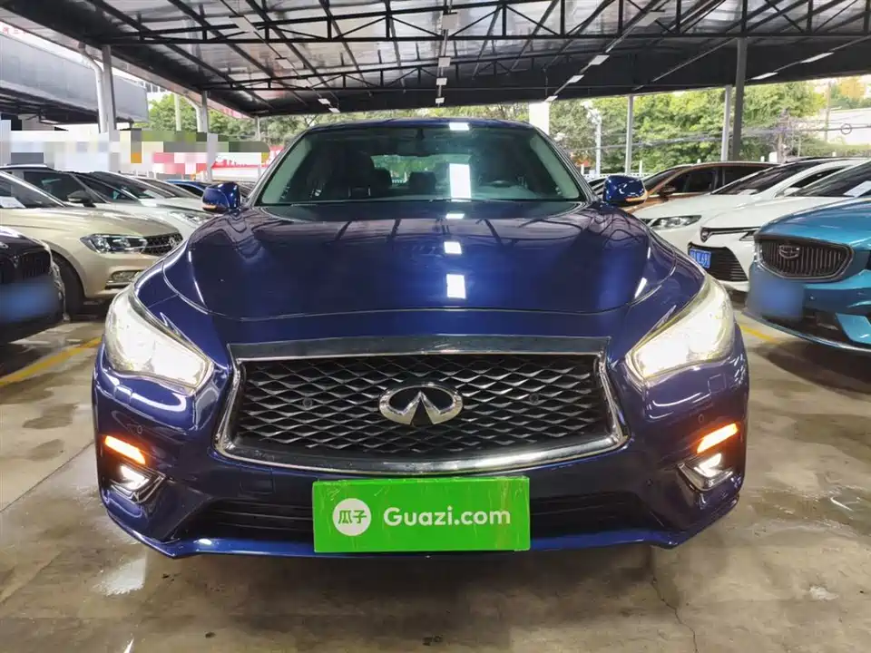 Infiniti Q50L