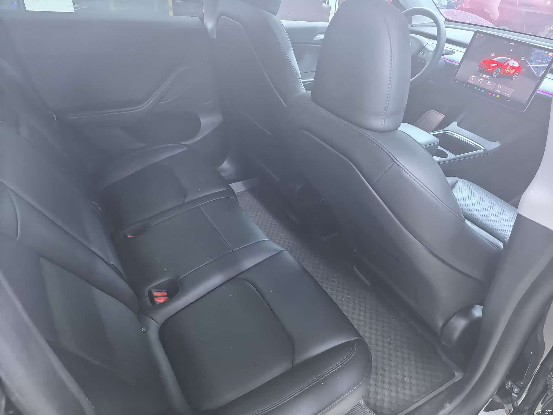 Tesla Model Y, 2023 7