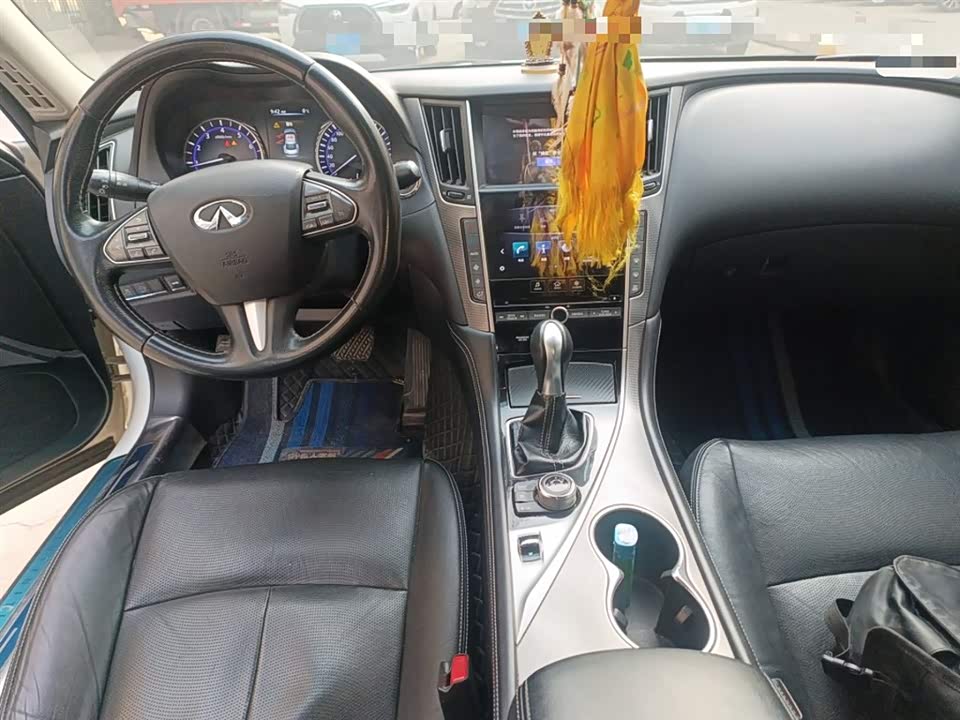 Infiniti Q50L