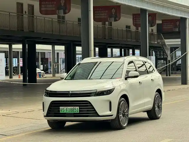 AITO M7 2023 — купить из Китая под заказ