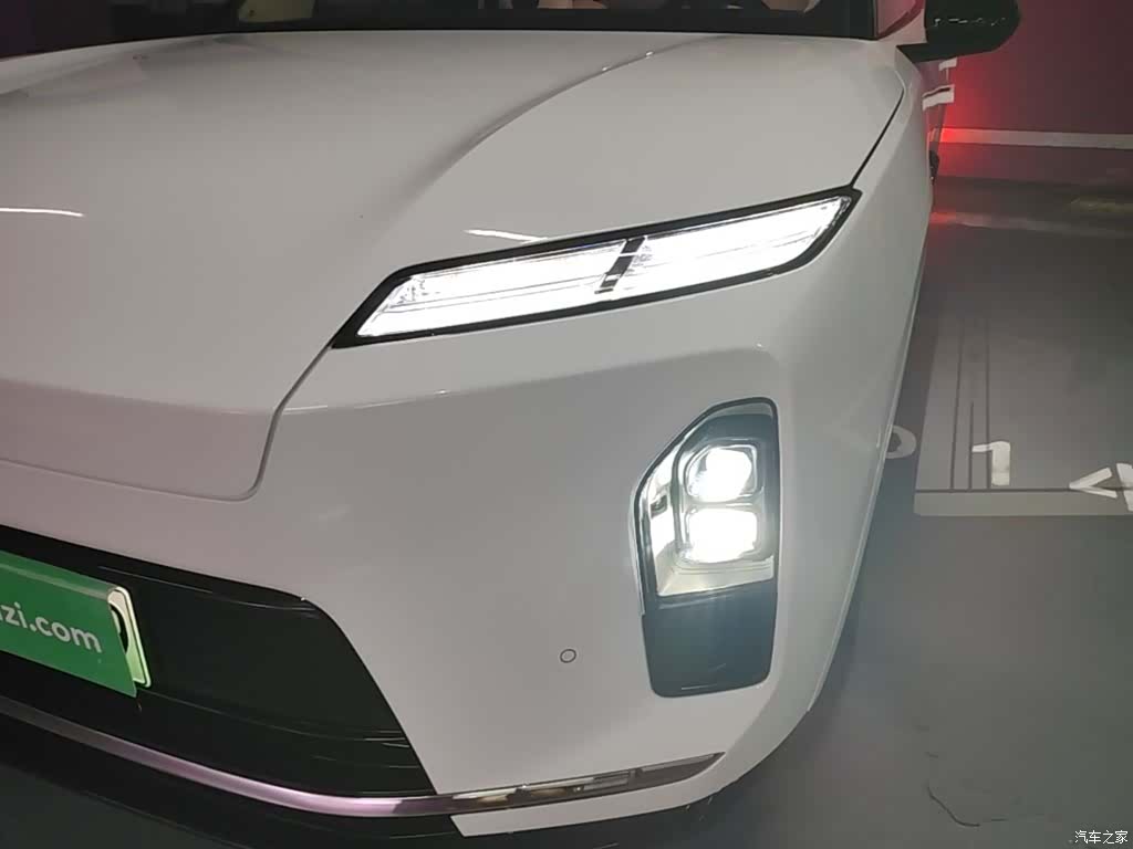 NIO ES8, 2025 24