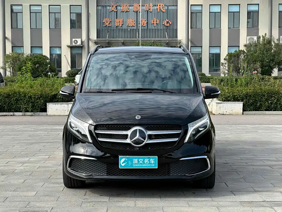 Mercedes-Benz V-class