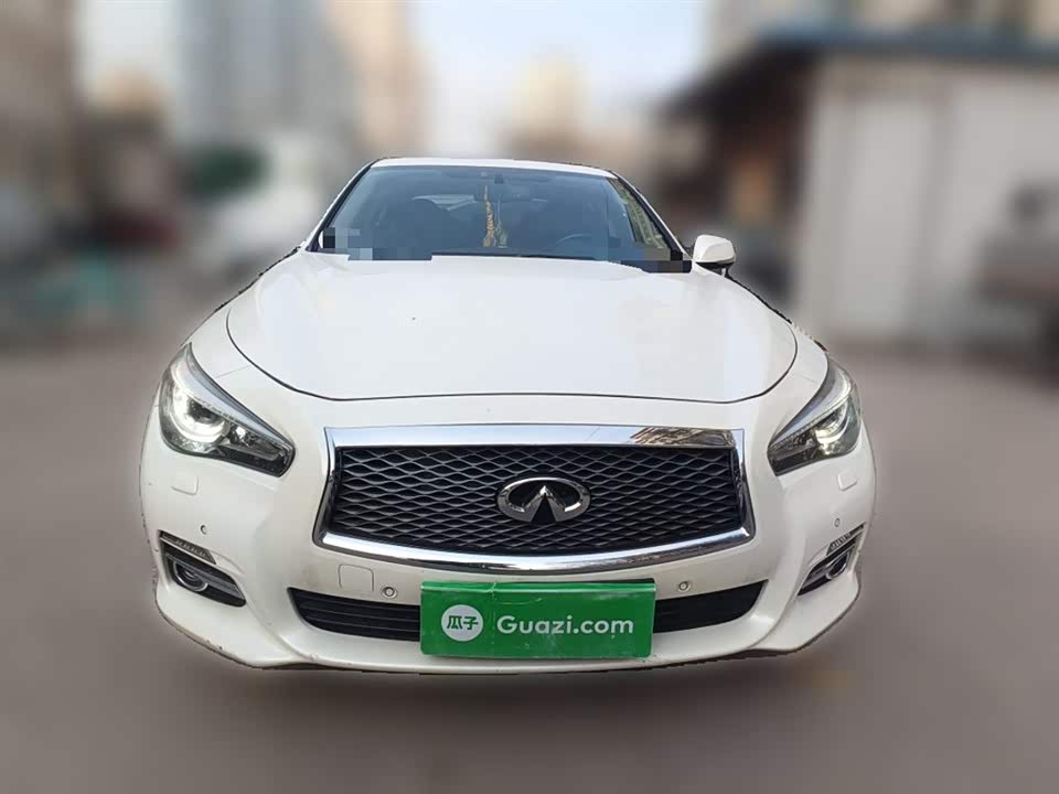 Infiniti Q50L