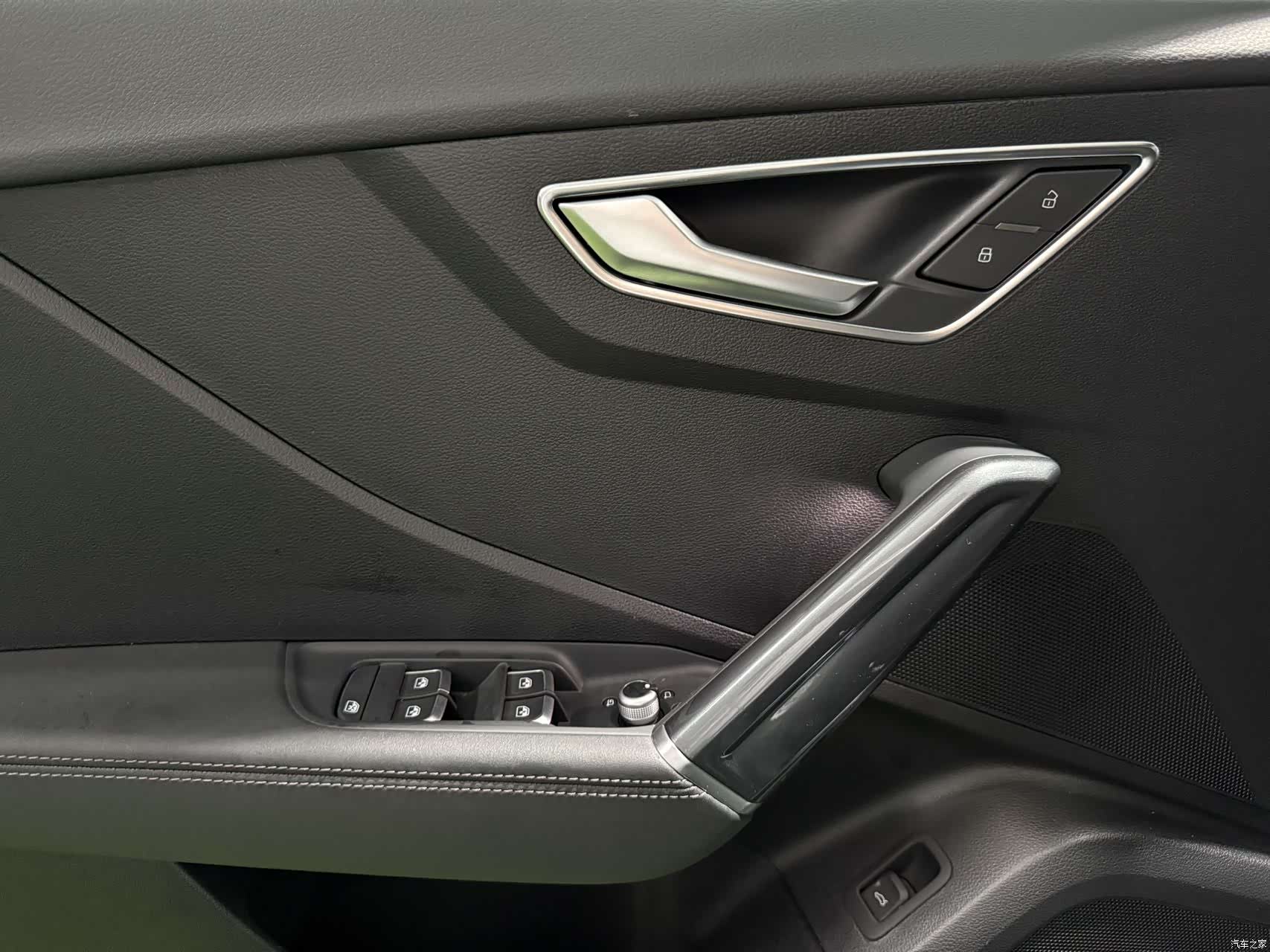 Audi Q2L, 2022 15