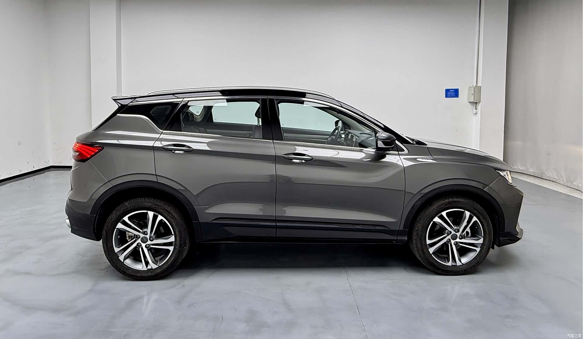 Geely Coolray, 2022 4