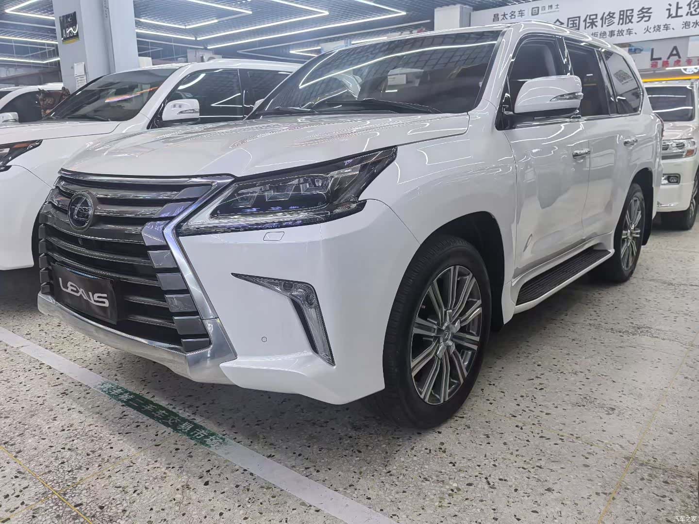 Lexus LX, 2016 2