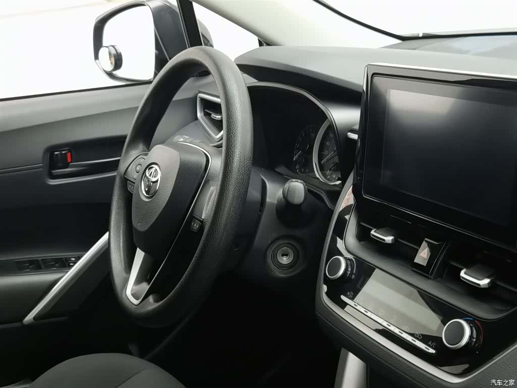 Toyota Frontlander, 2023 22