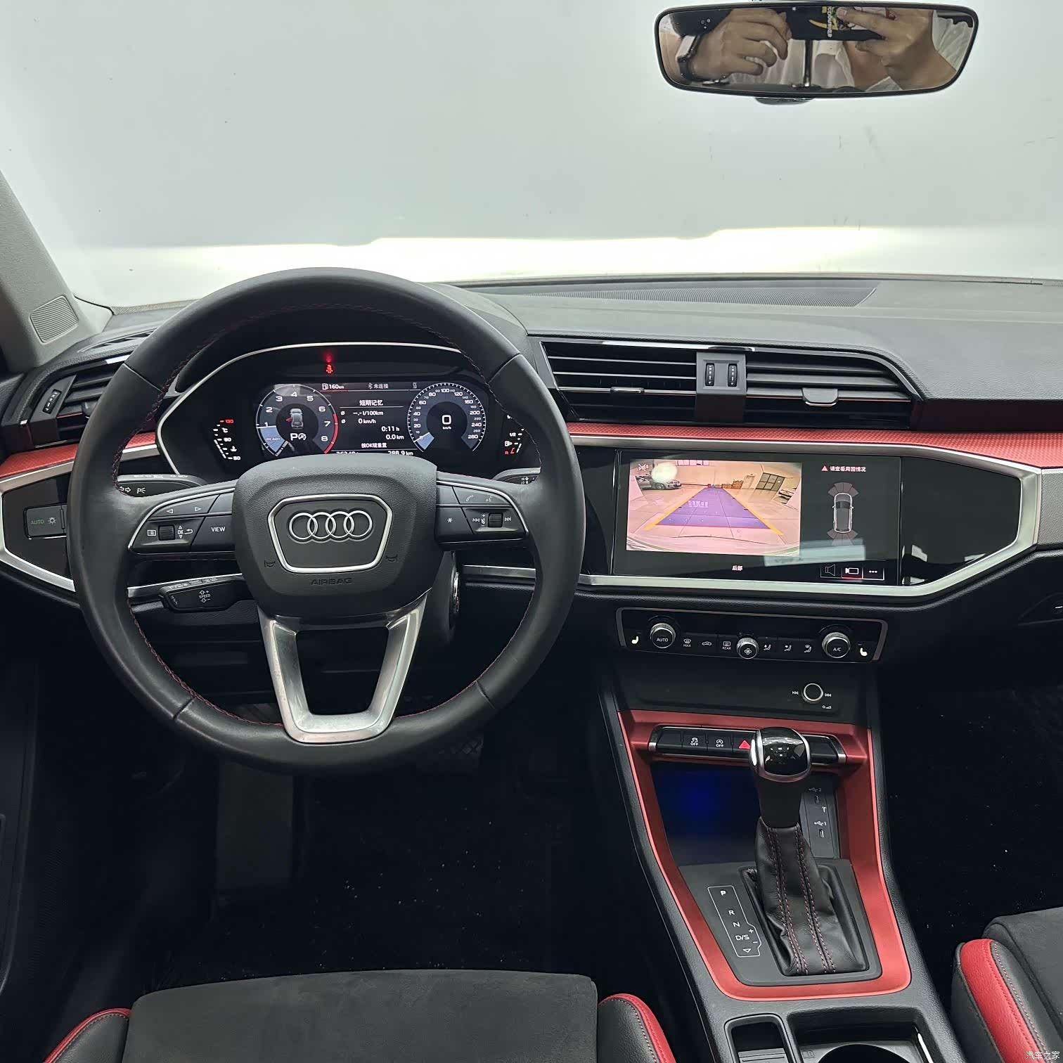 Audi Q3, 2022 11