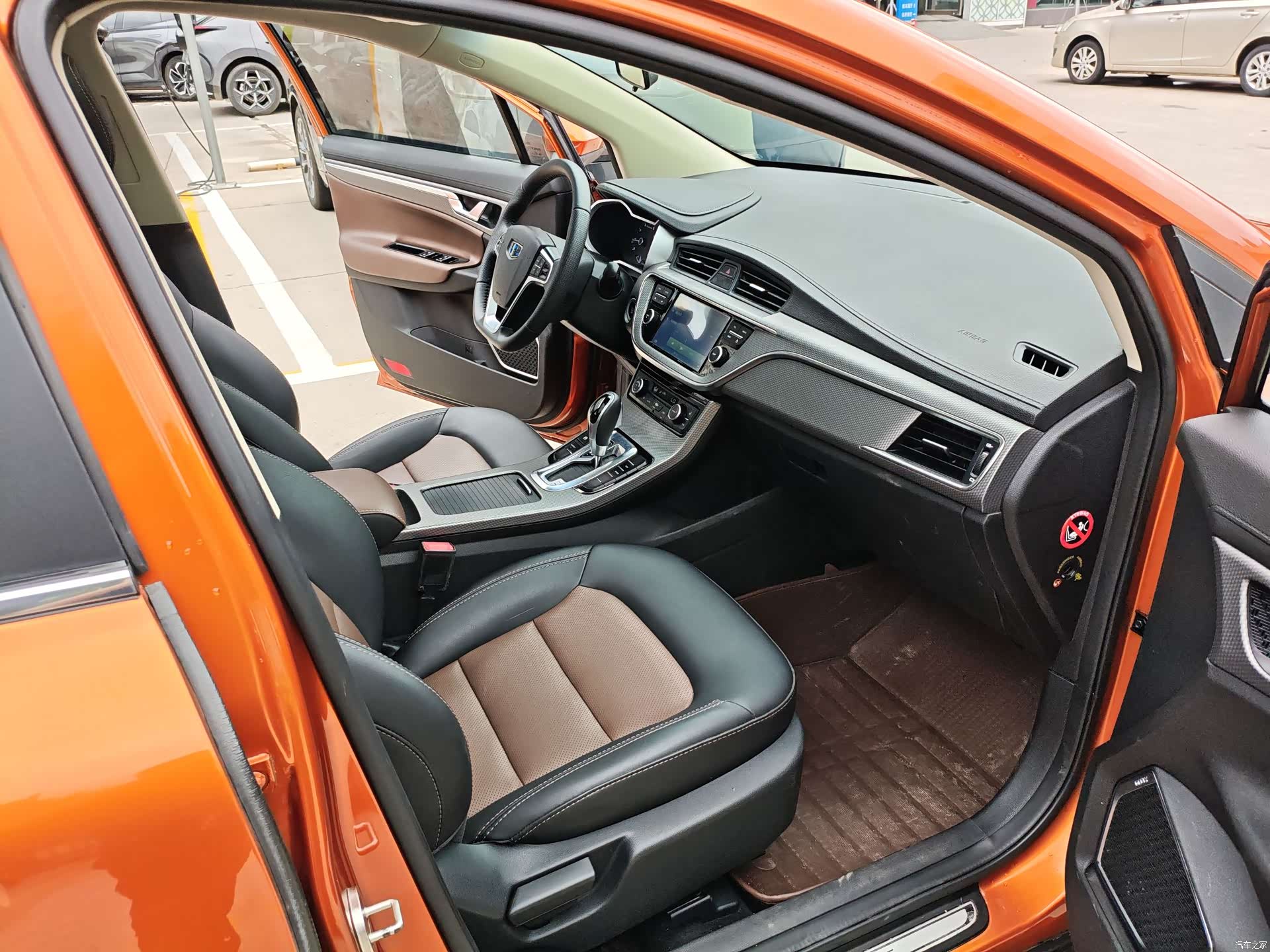 Geely Emgrand, 2016 14