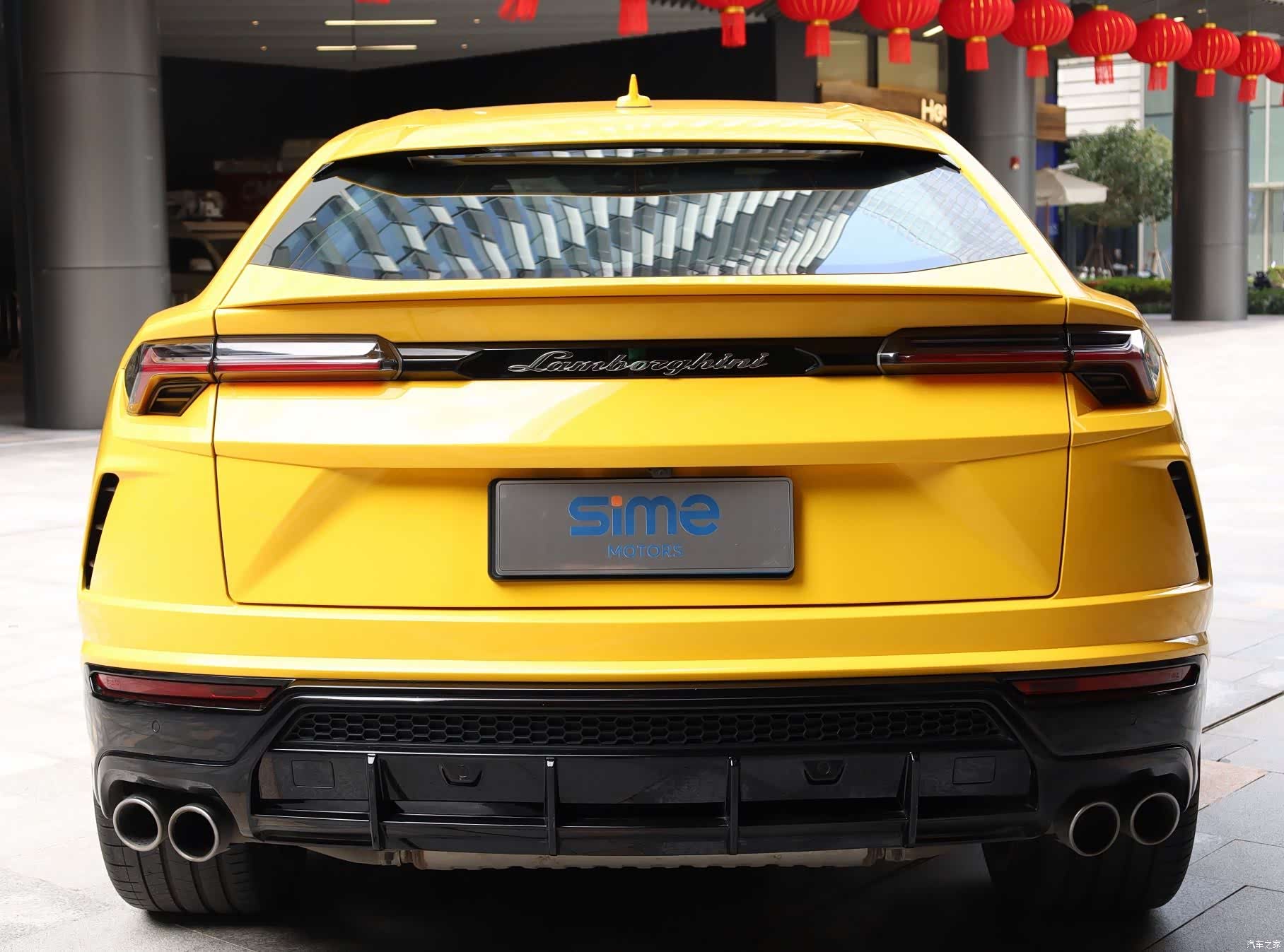 Lamborghini Urus, 2022 4