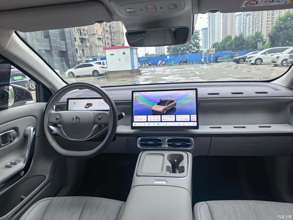 Leapmotor B01, 2025 4