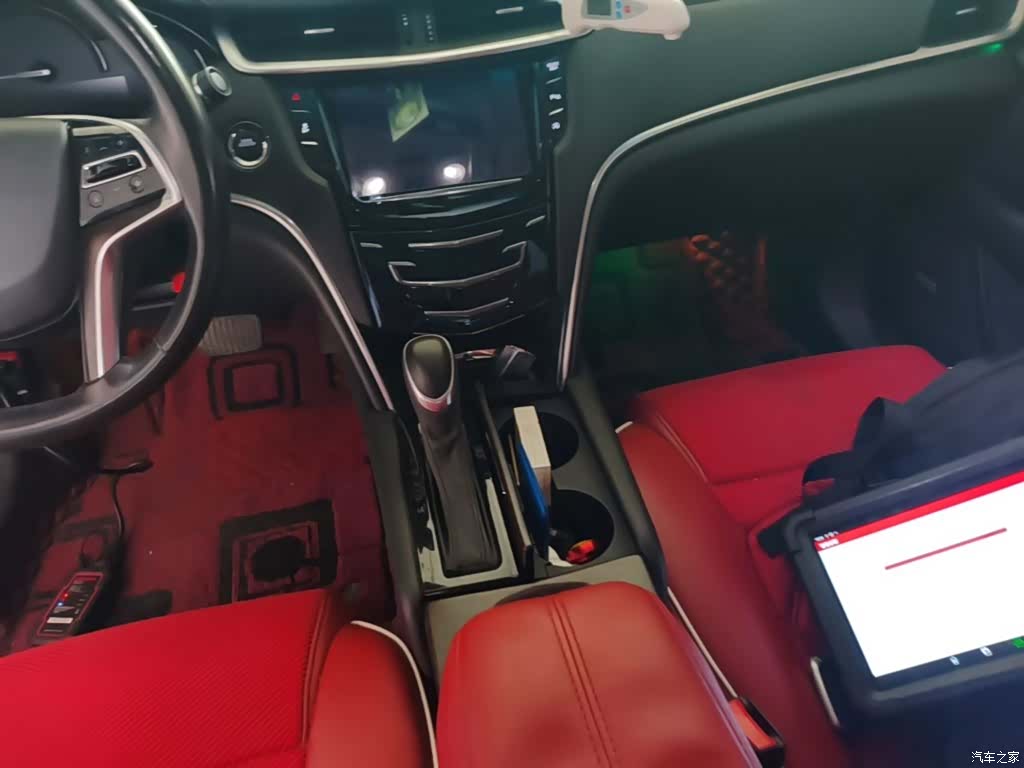 Cadillac XTS, 2019 14
