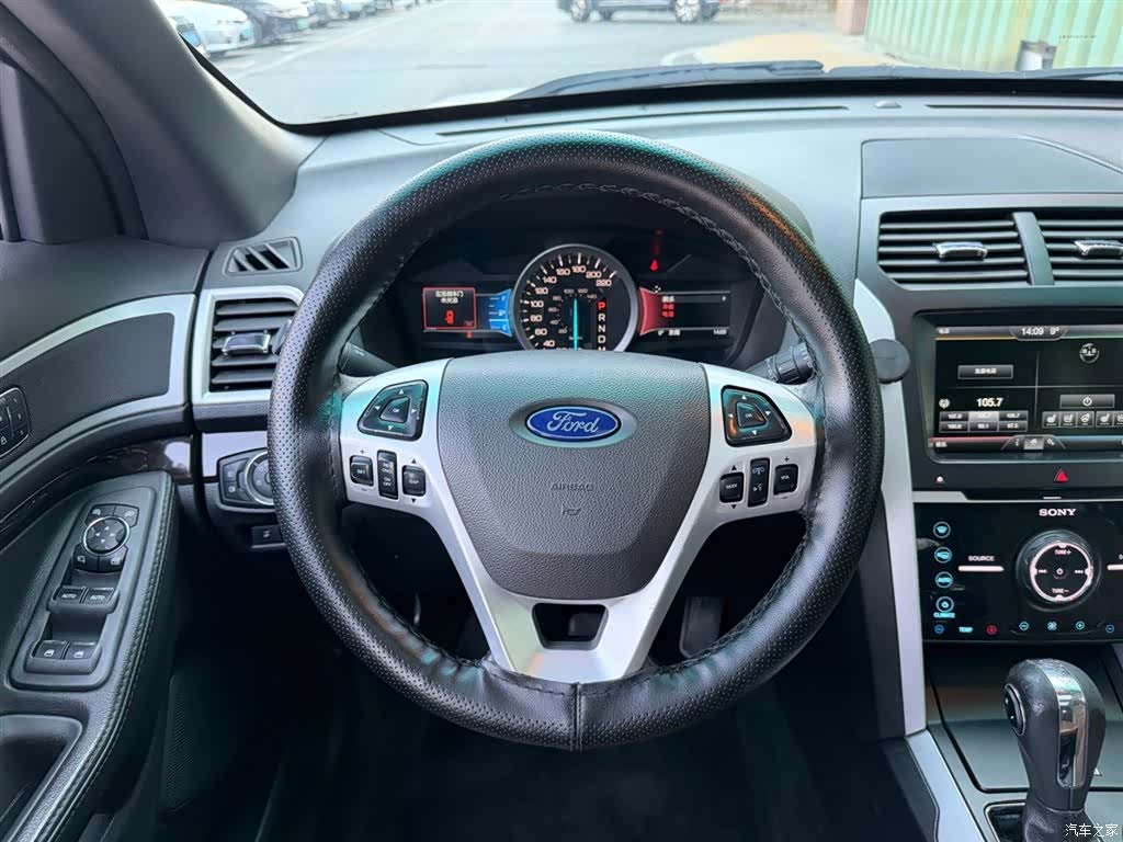 Ford Explorer, 2015 все фото