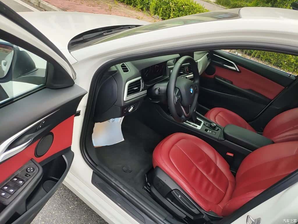 BMW 1 Series, 2018 12