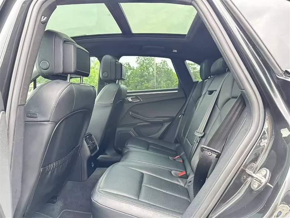 Porsche Macan Porsche Macan