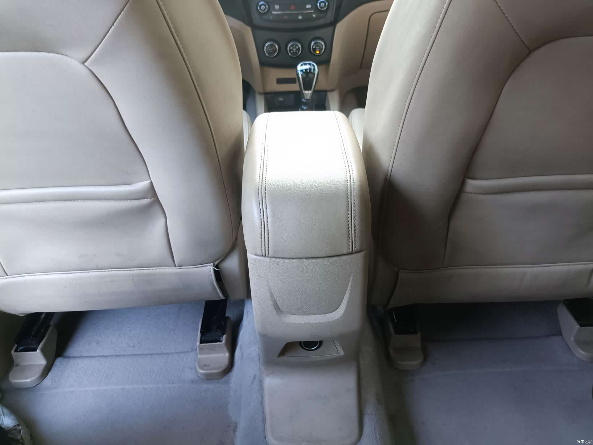 Wuling Hongguang, 2015 27