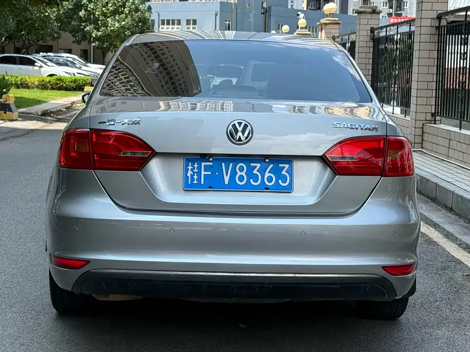 Volkswagen Sagitar