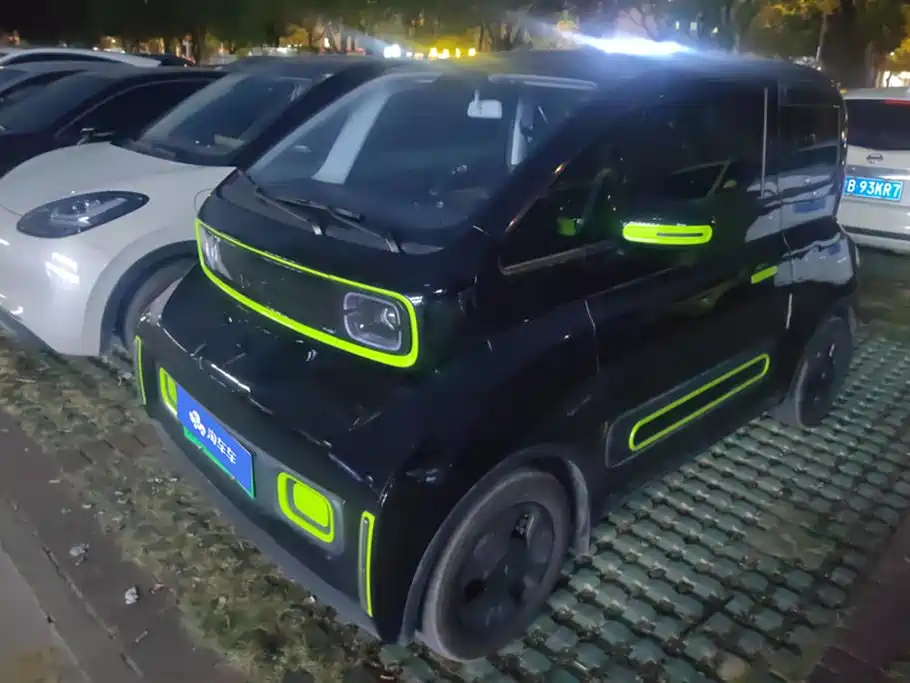 Baoding KiWi EV