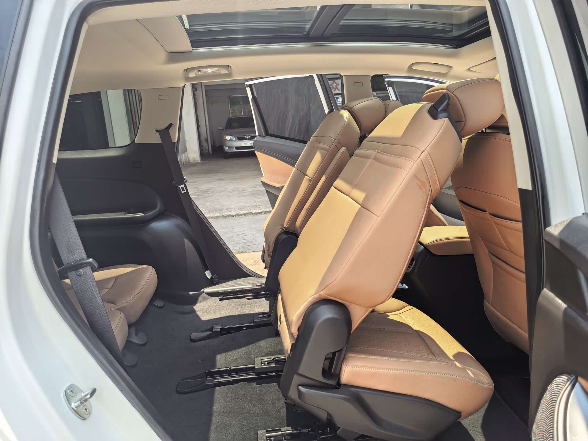 Buick GL6, 2022 12