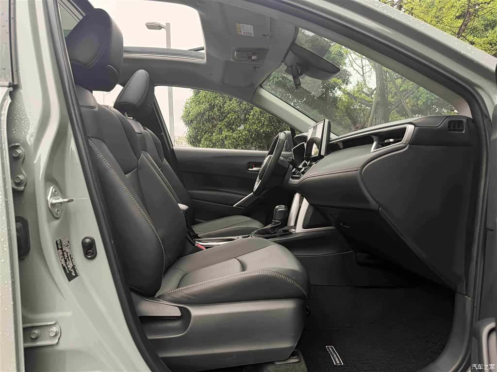Toyota Corolla, 2022 все фото