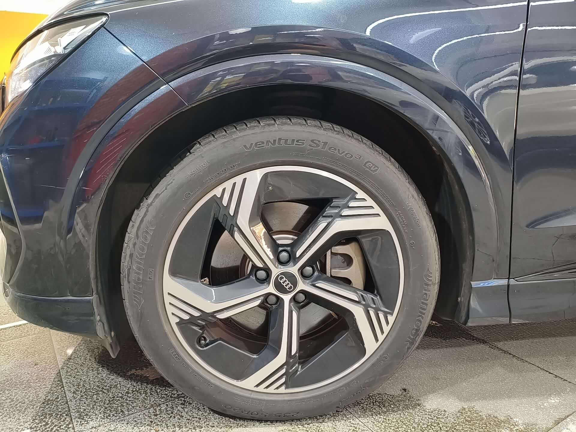 Audi Q4 e-tron, 2023 15