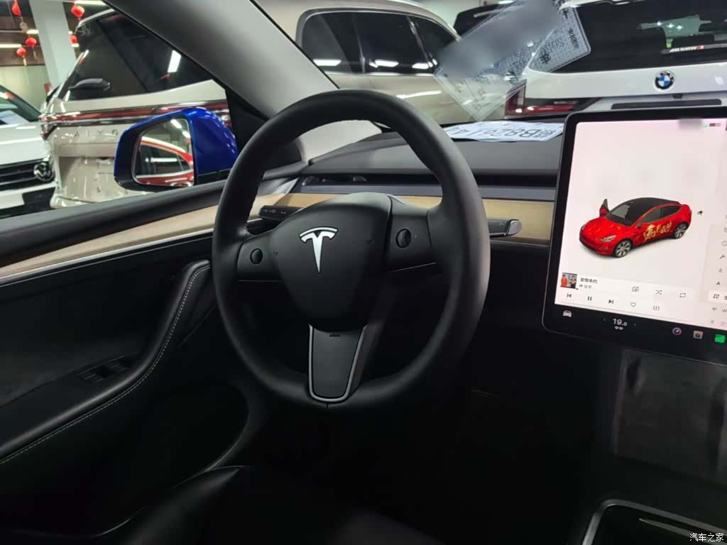 Tesla Model Y, 2021 7