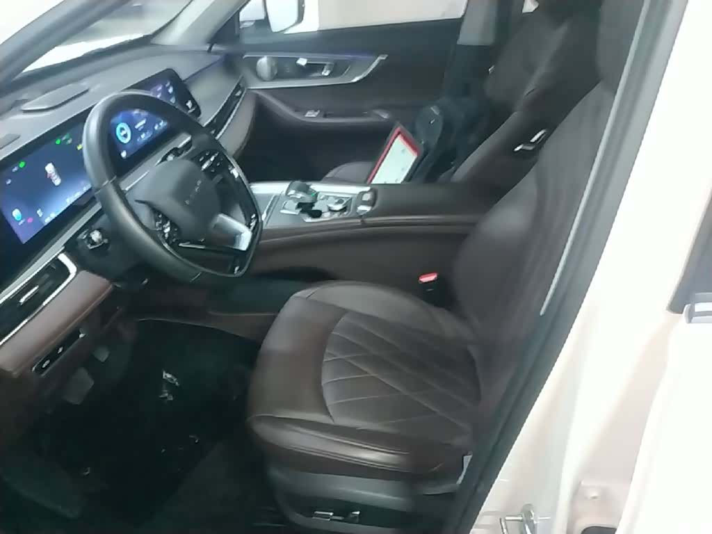Chery Tiggo 8, 2023 11