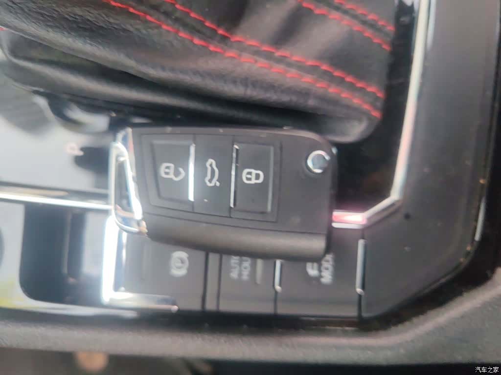 Volkswagen Lamando, 2016 12