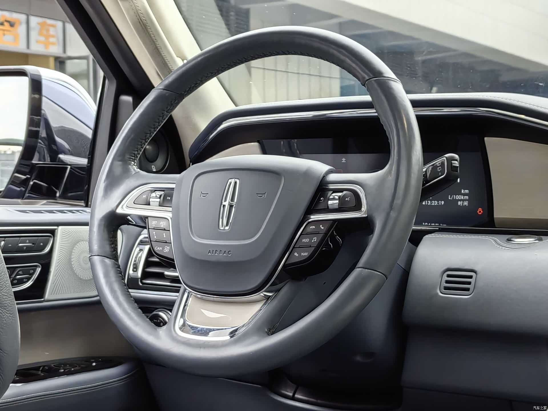 Lincoln Navigator, 2021 21