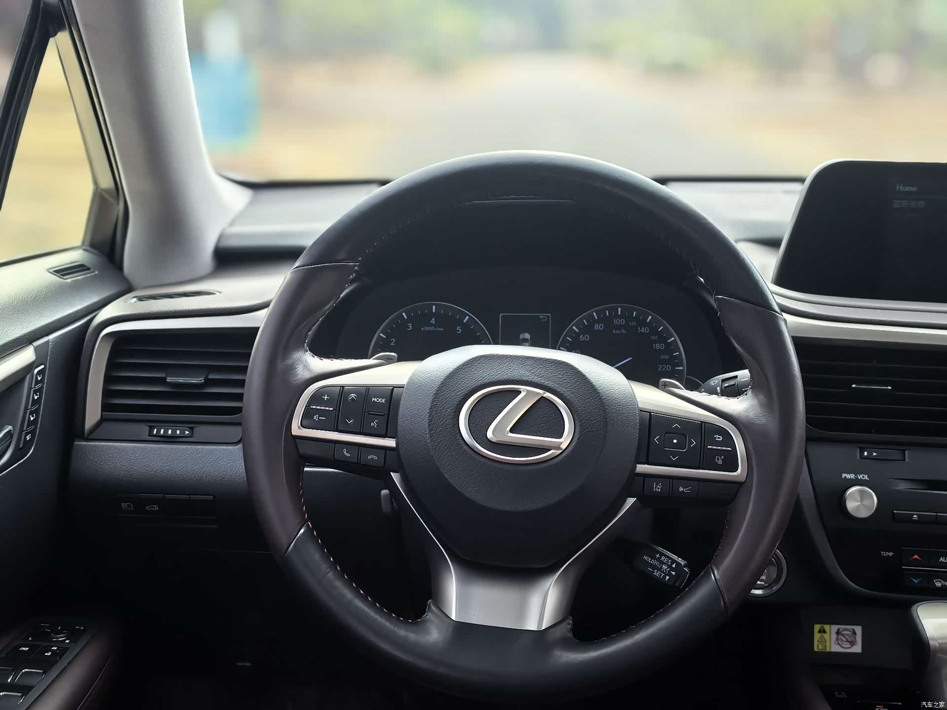 Lexus RX, 2019 7