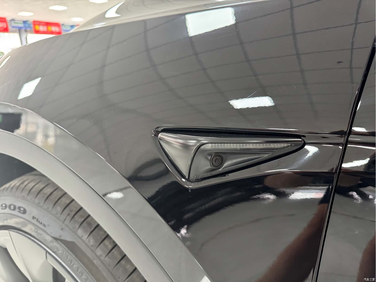 Tesla Model Y, 2023 25