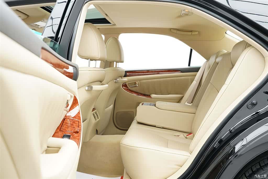 Toyota Crown, 2007 10