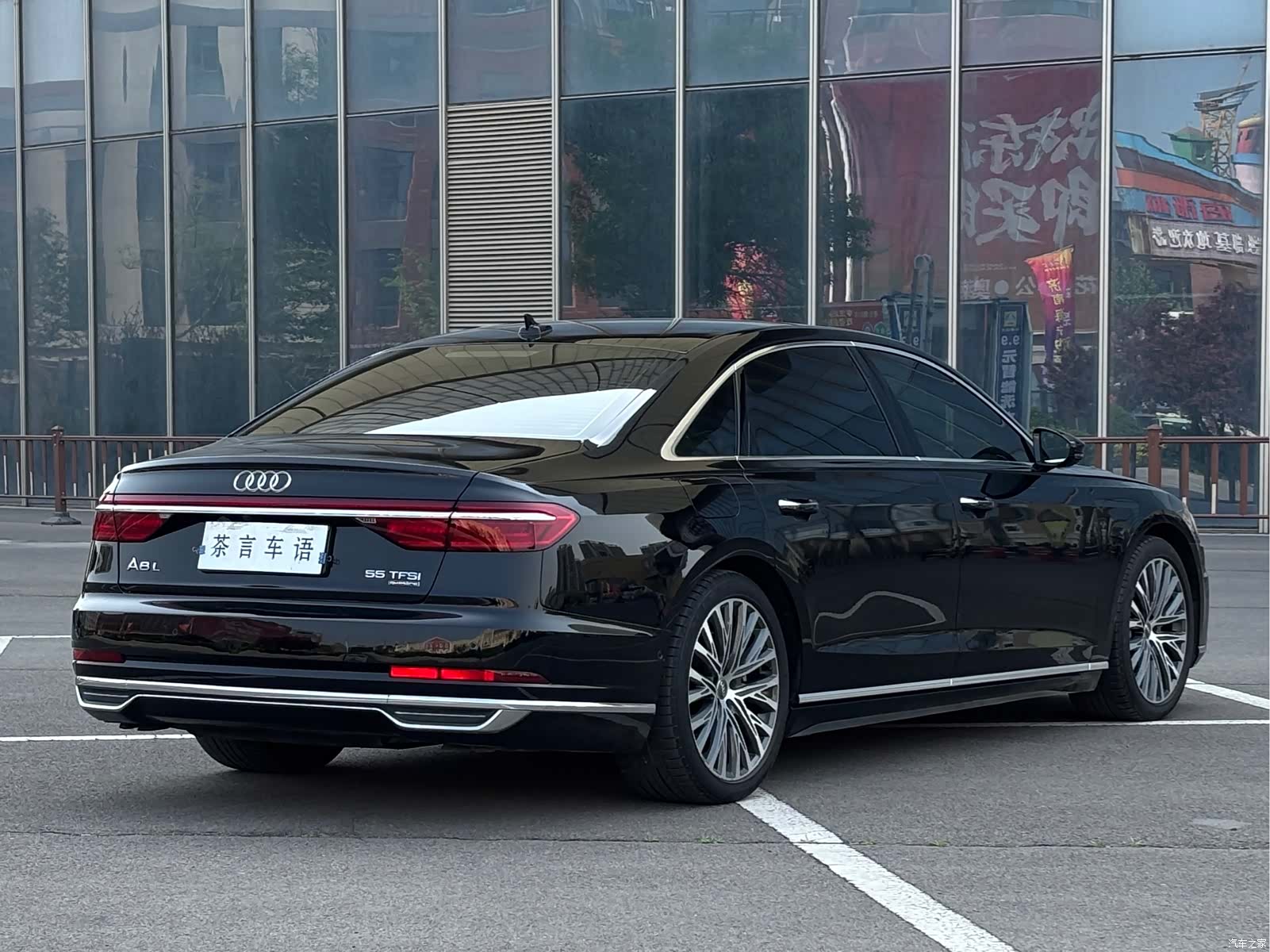 Audi A8L, 2020 4