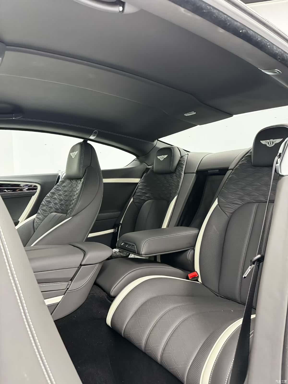 Bentley Continental GT, 2012 16
