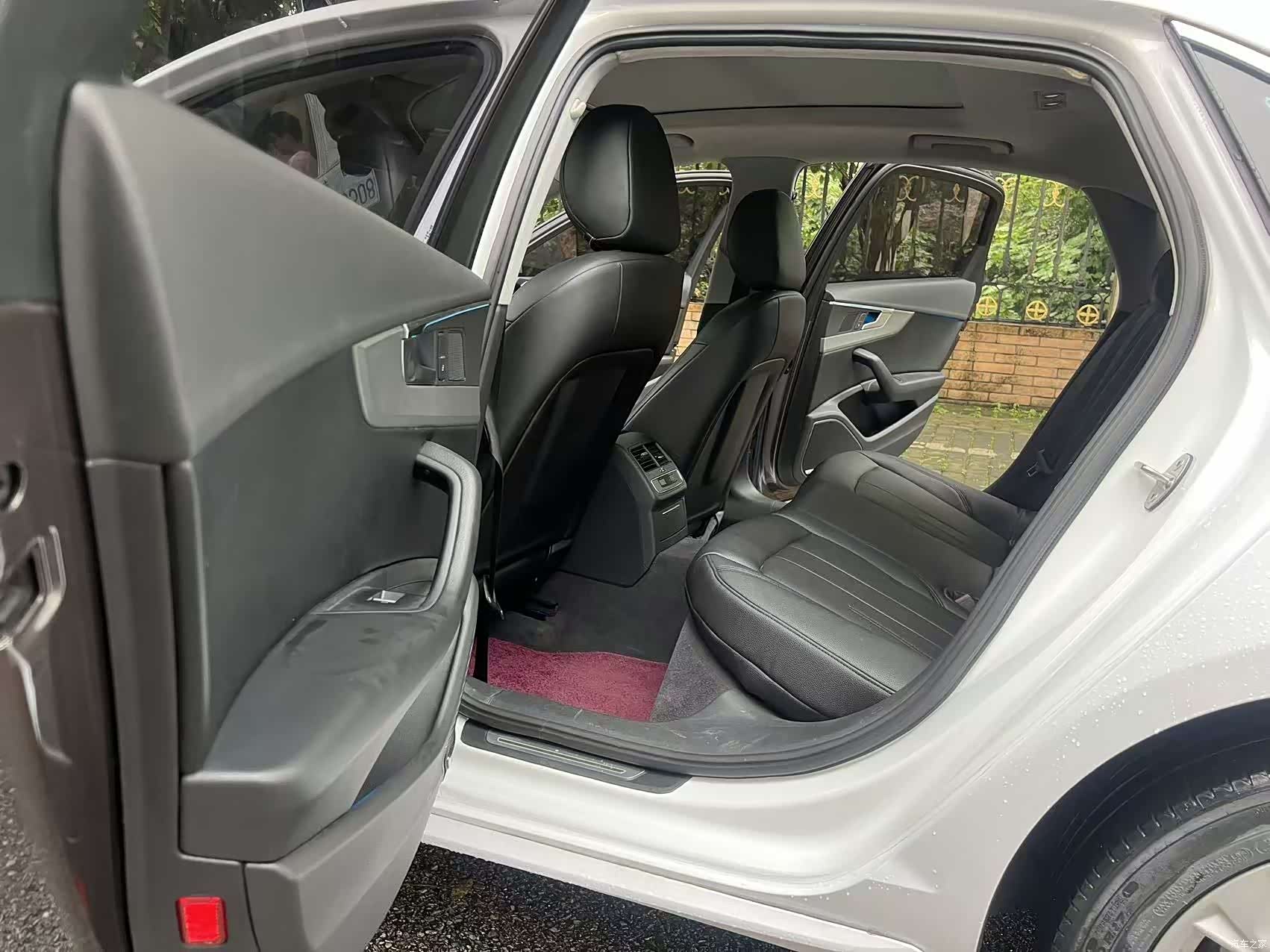 Audi A4L, 2019 17
