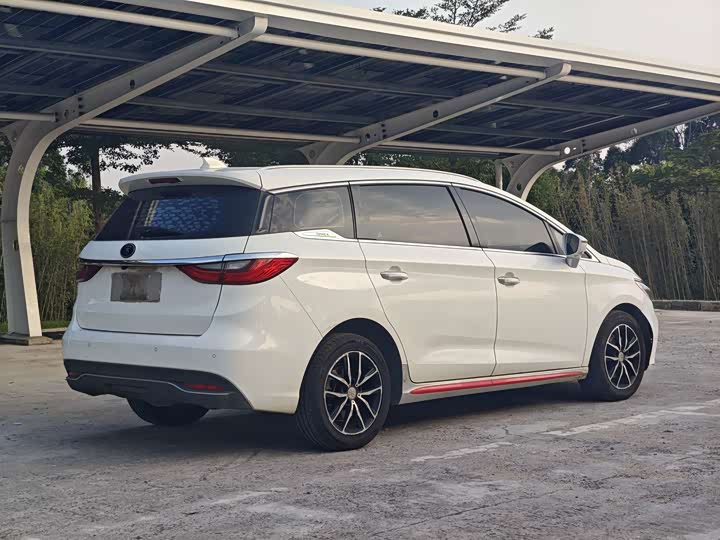 BYD Song MAX 2017 1.5T АКПП zhi lian Elite 7 seats