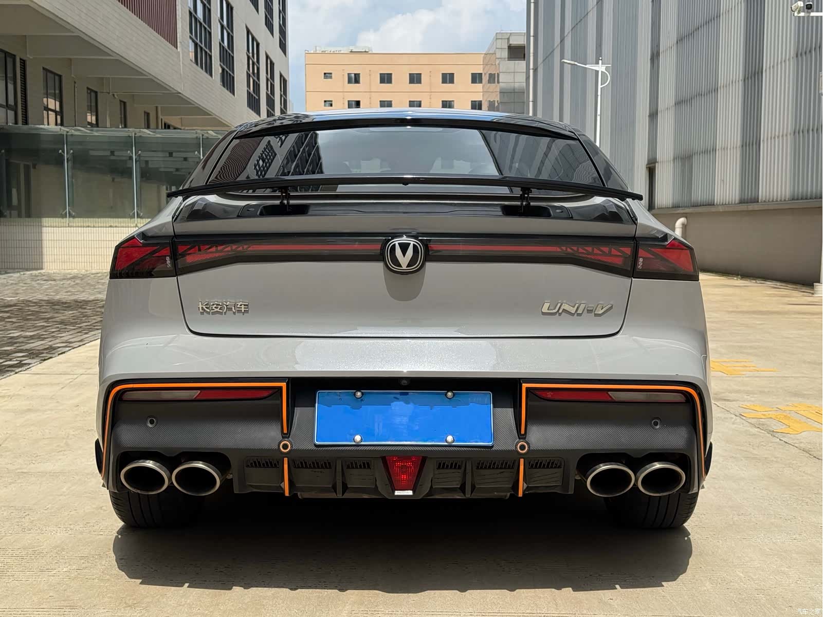 Changan UNI-V, 2022 13