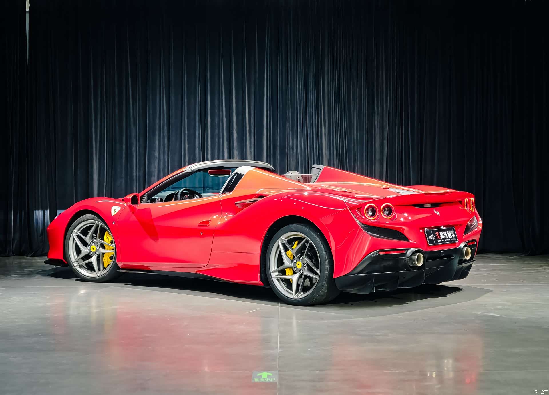 Ferrari F8, 2023 7