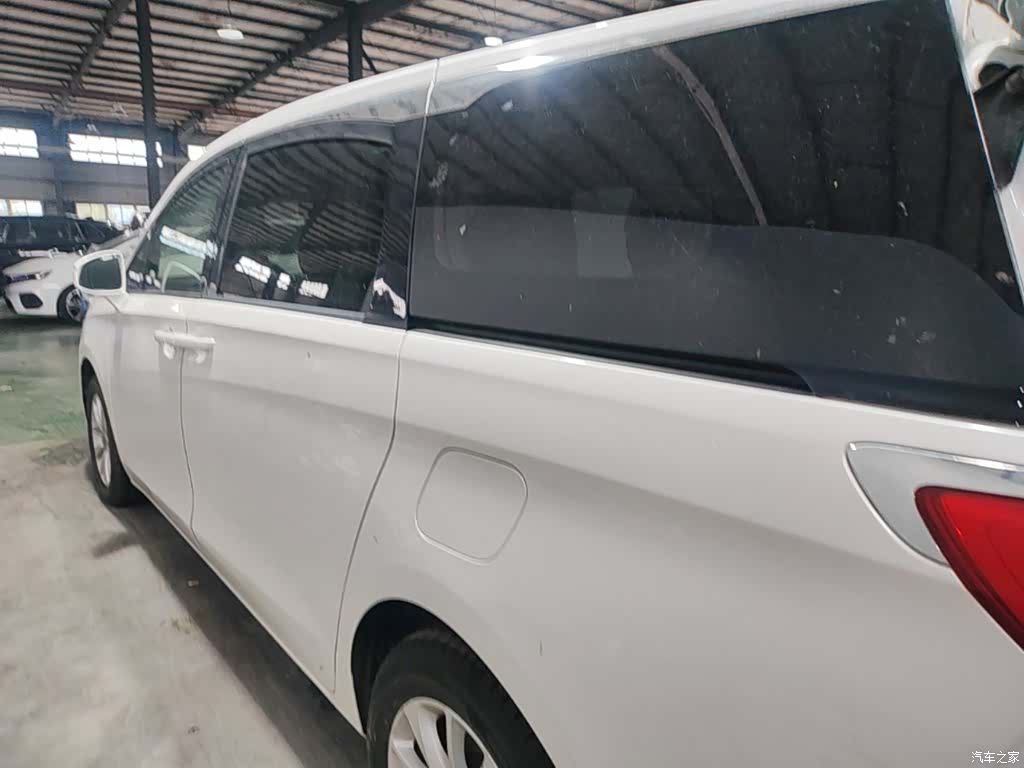 Buick GL8, 2017 все фото