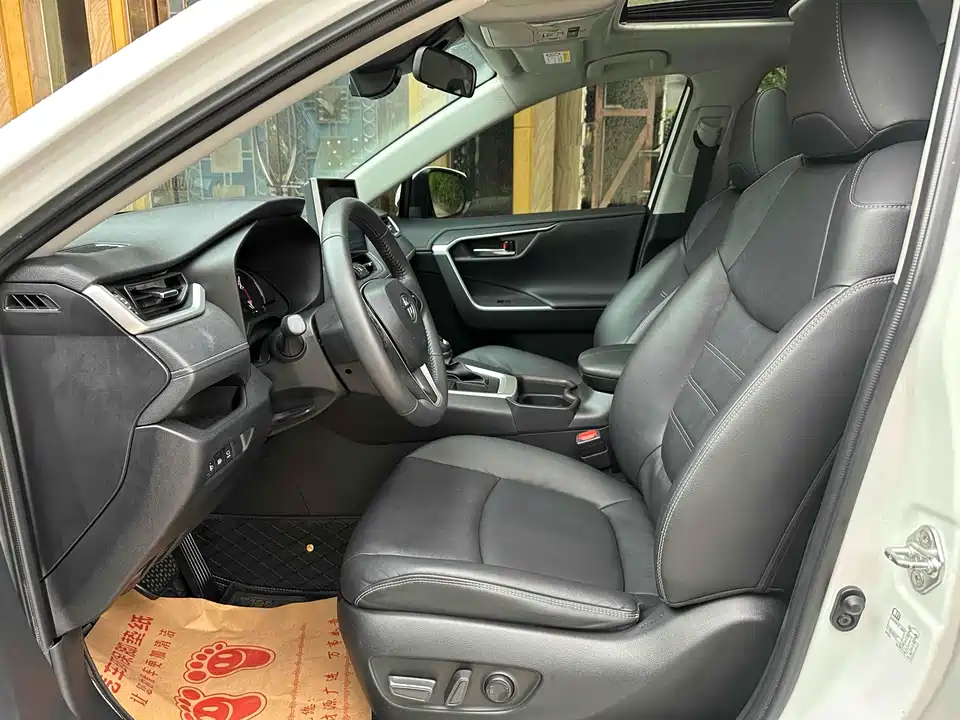 Toyota RAV4 Rongfang