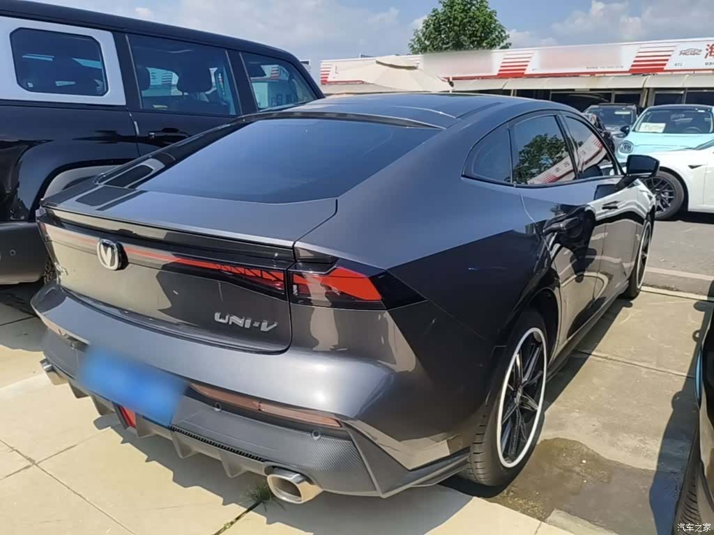 Changan UNI-V, 2022 7